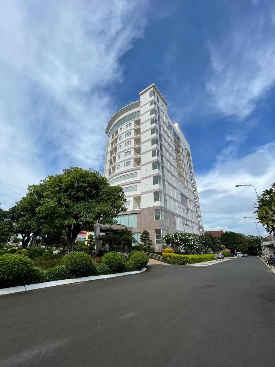 Dakruco Hotel Buôn Ma Thuột Extérieur photo