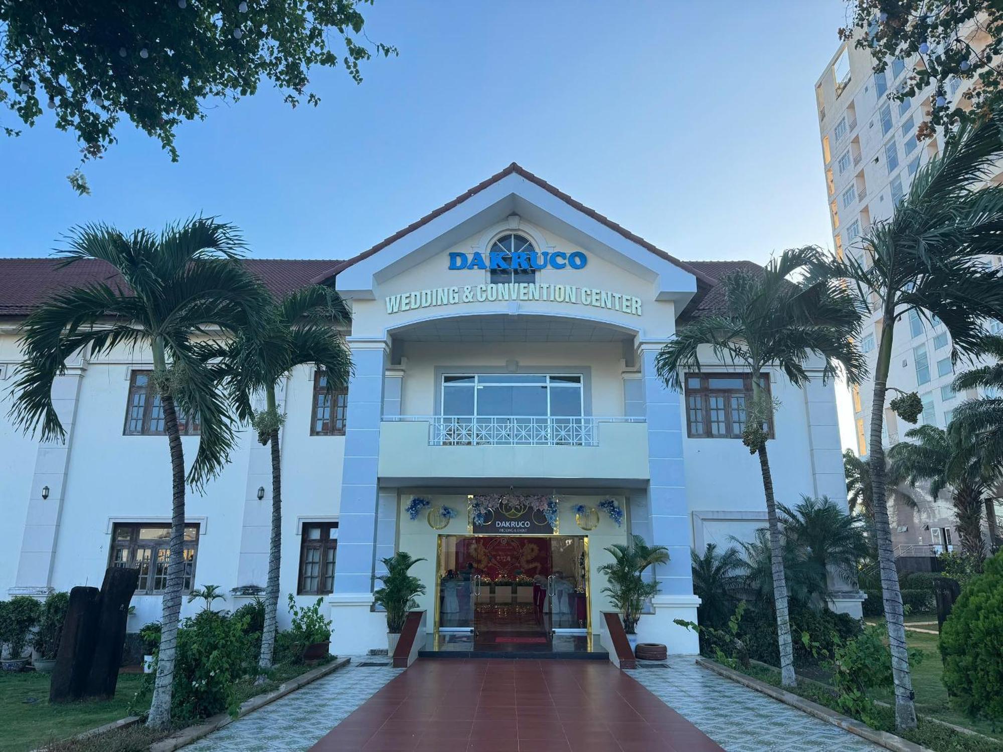 Dakruco Hotel Buôn Ma Thuột Extérieur photo