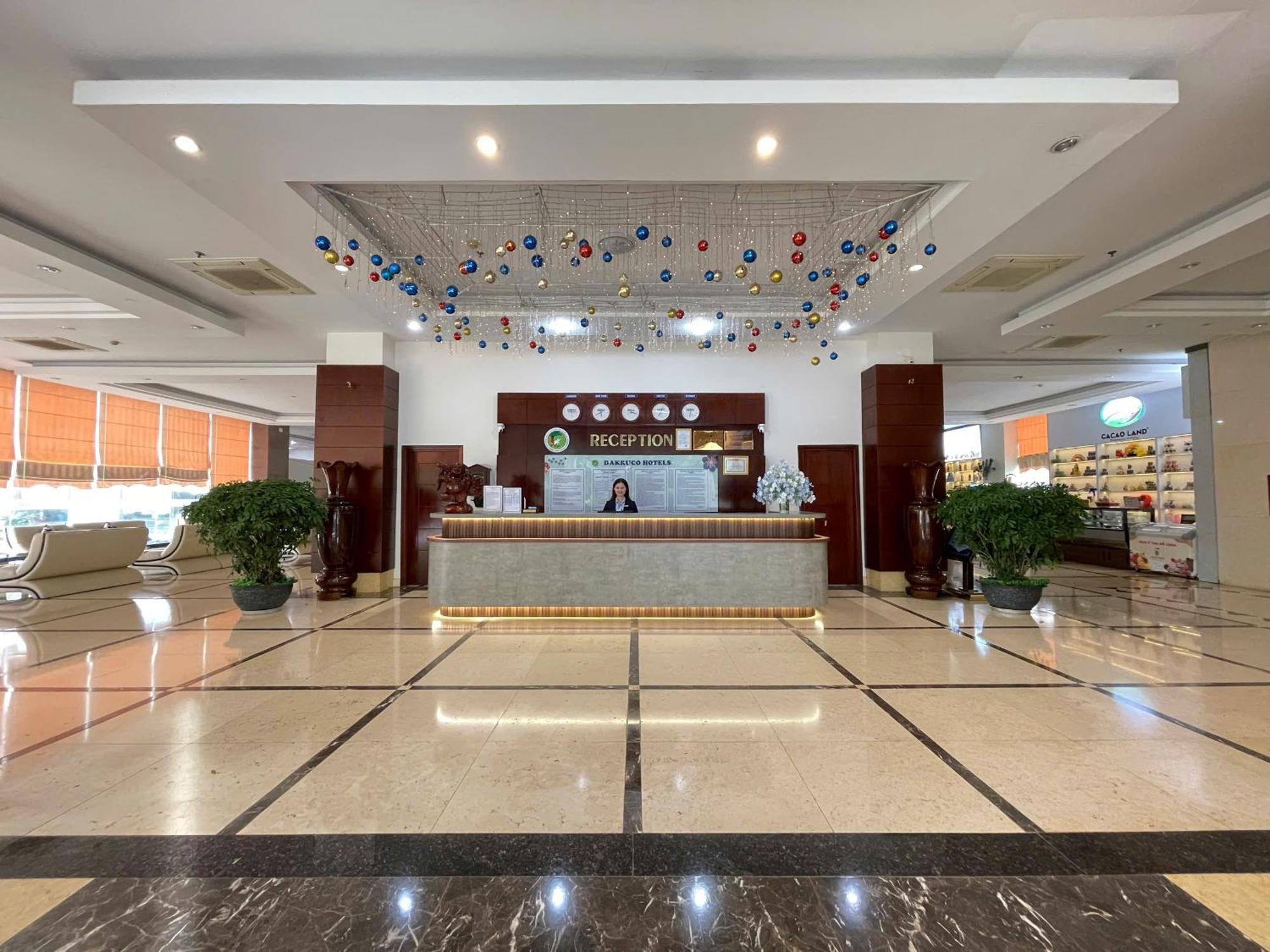 Dakruco Hotel Buôn Ma Thuột Extérieur photo