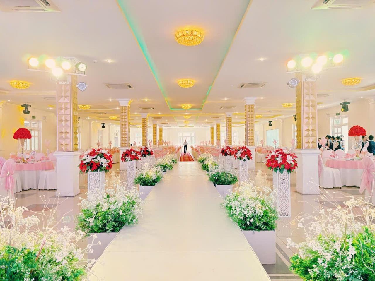Dakruco Hotel Buôn Ma Thuột Extérieur photo