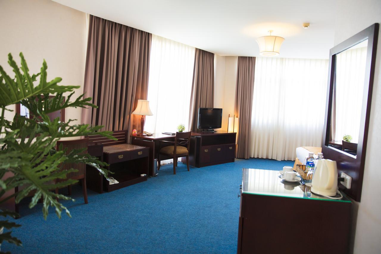 Dakruco Hotel Buôn Ma Thuột Extérieur photo